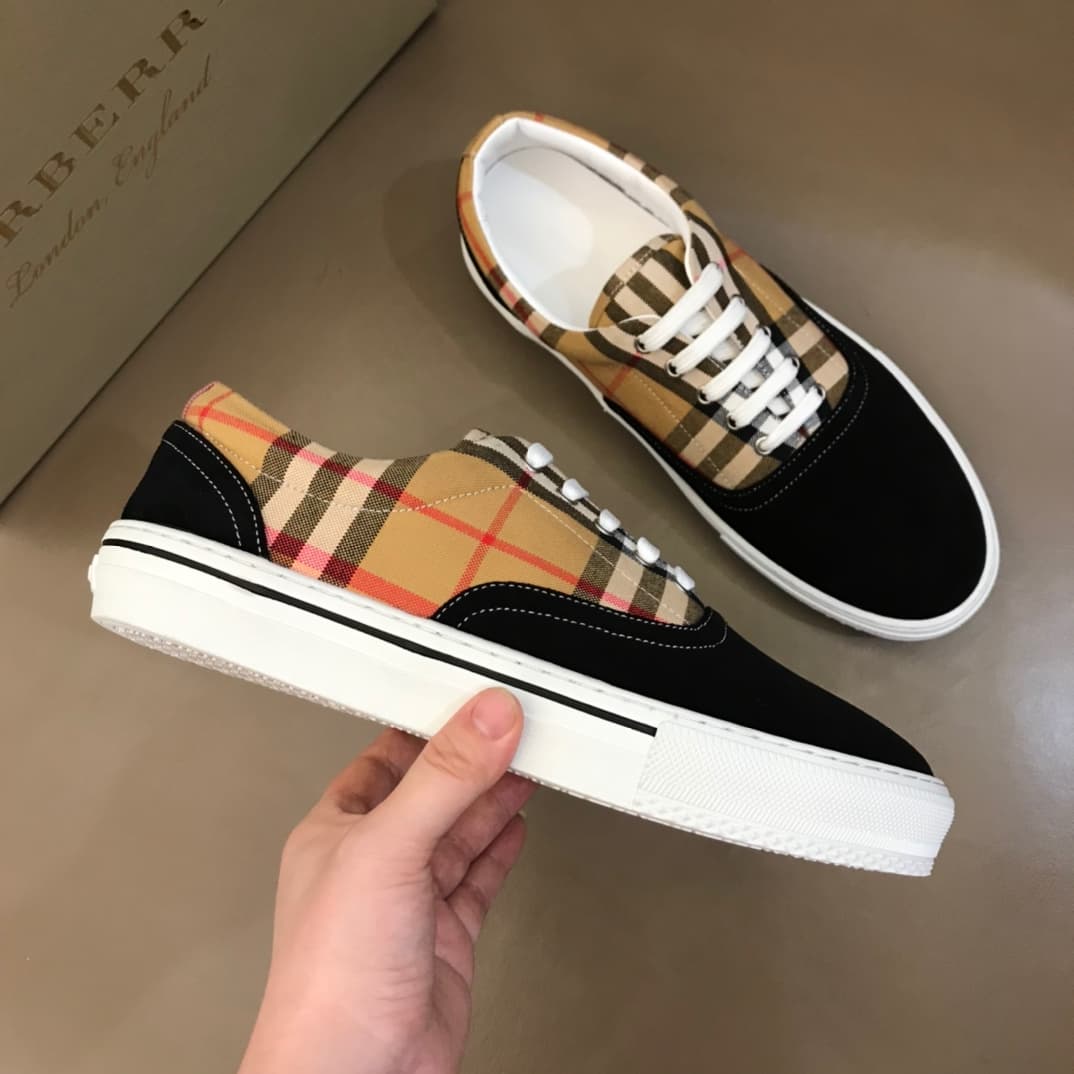 Burberry Shoes 4