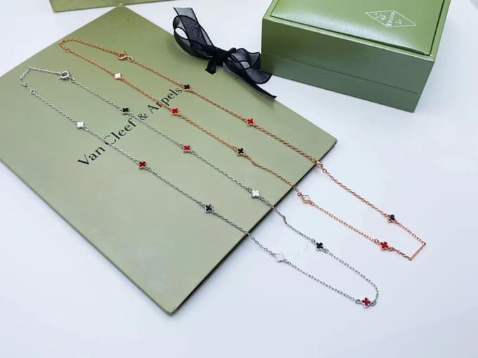 Van Cleef & Arpels Jewelry 8