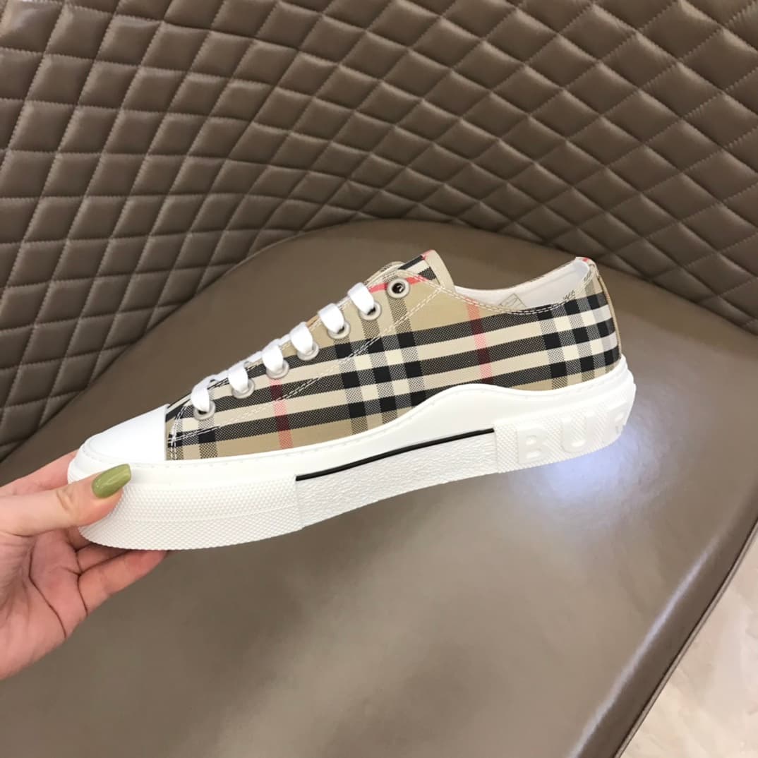 Burberry Shoes 8