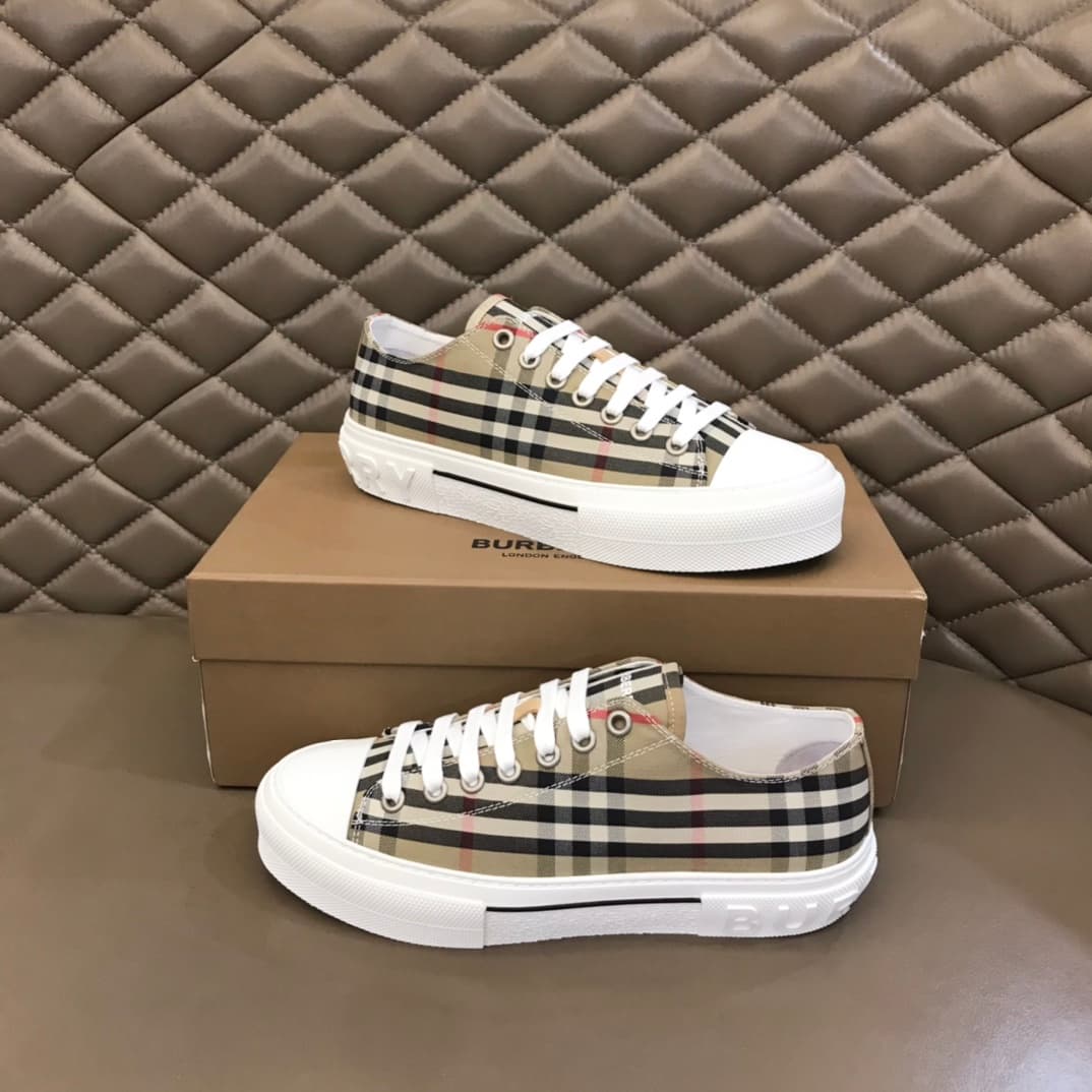 Burberry Shoes 3