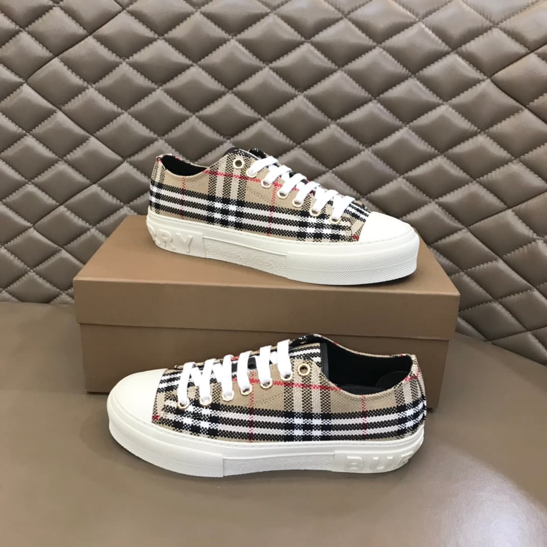 Burberry Shoes 3