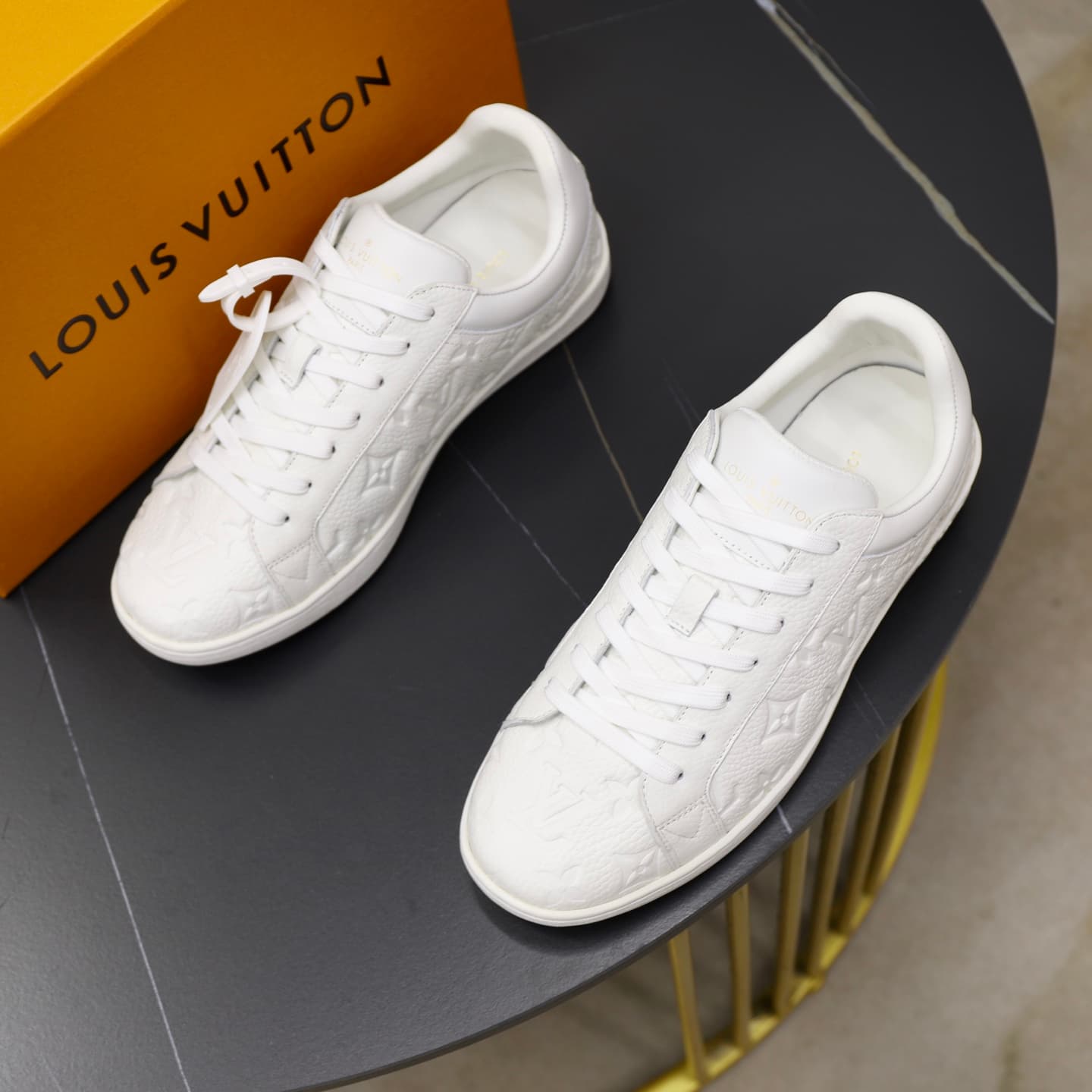 LV Shoes 2