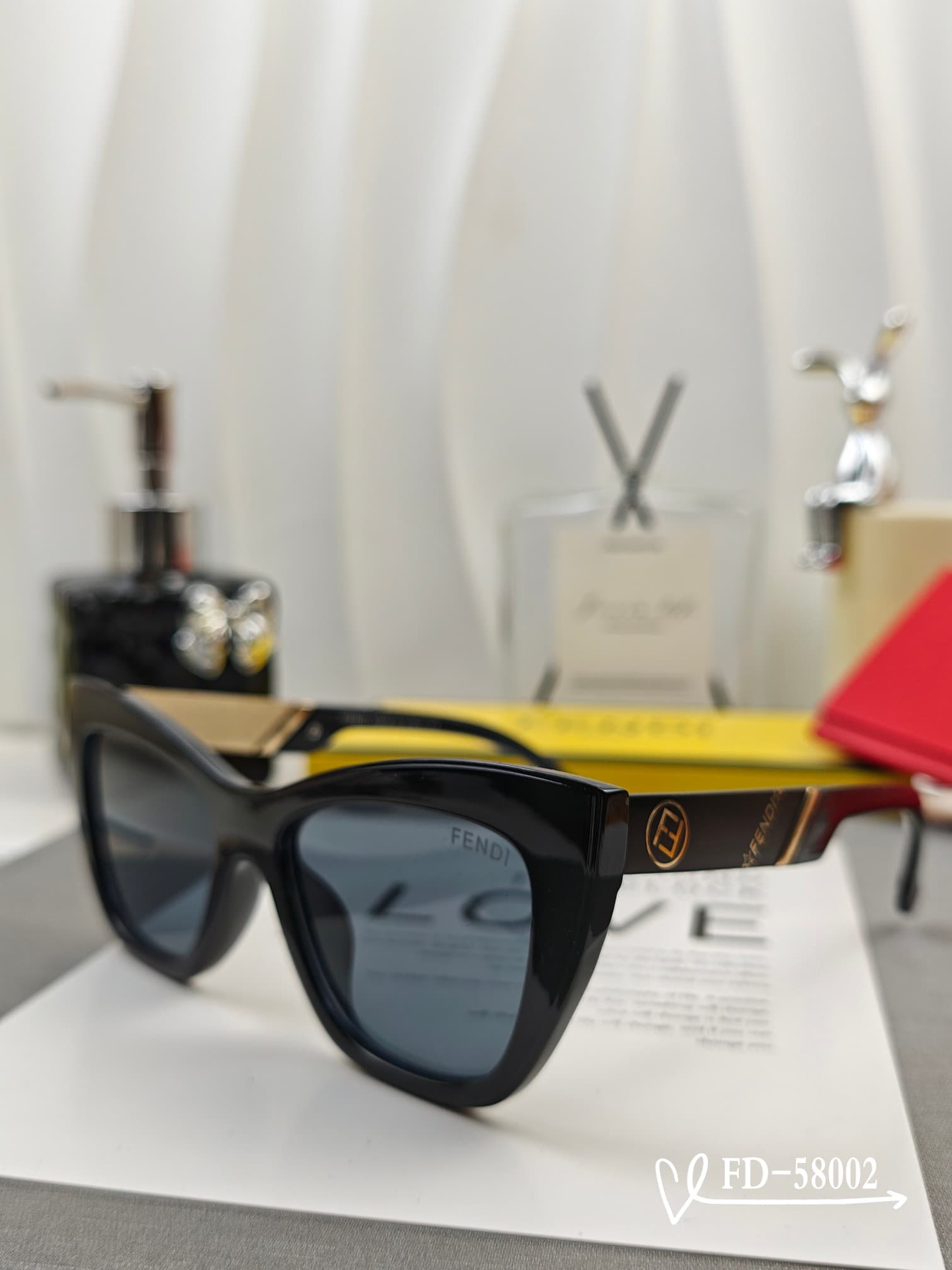 Fendi Glasses 8