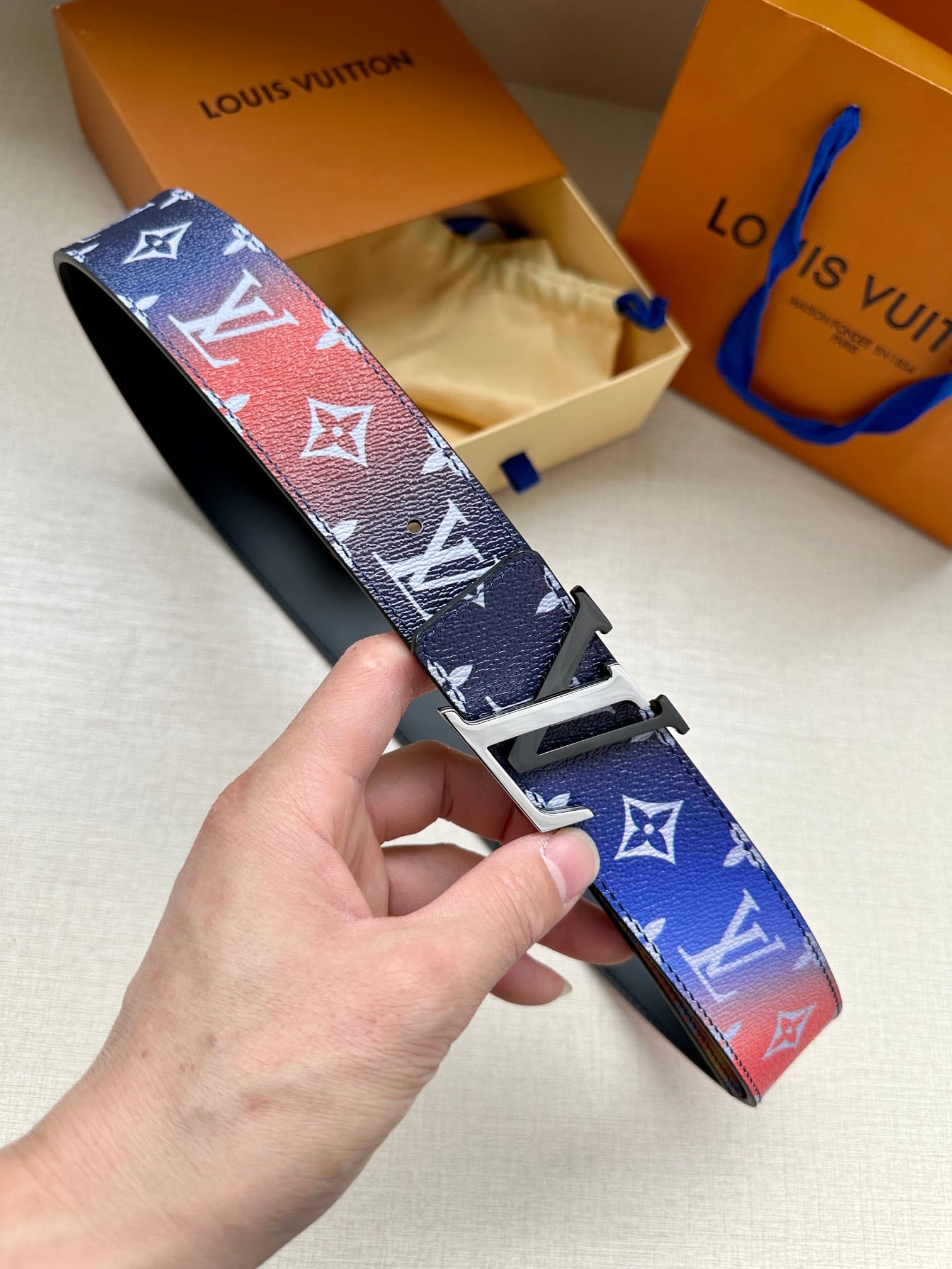 LV Belt