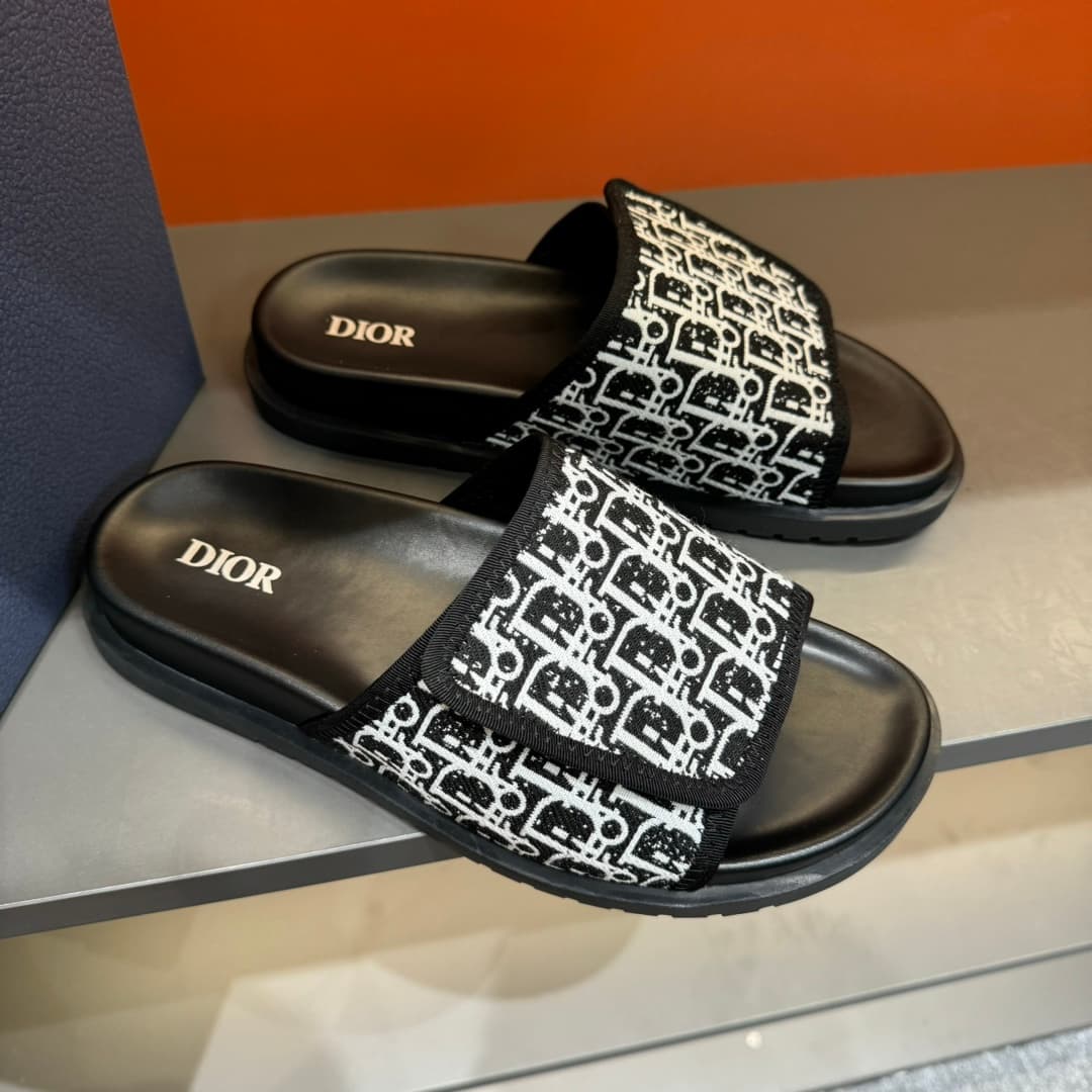 Dior Shoes 3