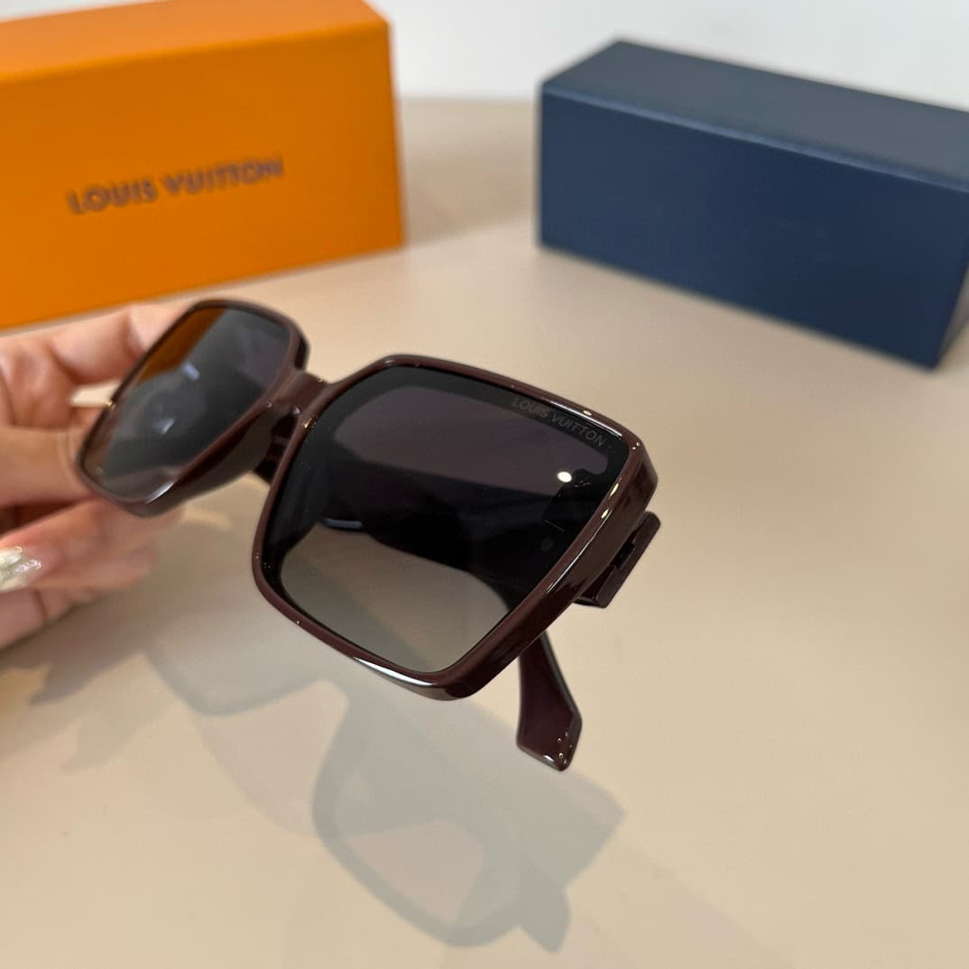 Louis Vuitton Glasses 5