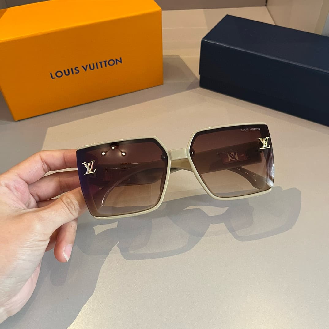 Louis Vuitton Glasses 2