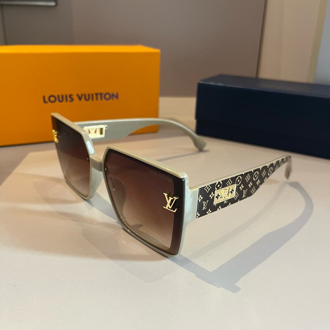 Louis Vuitton Glasses 5