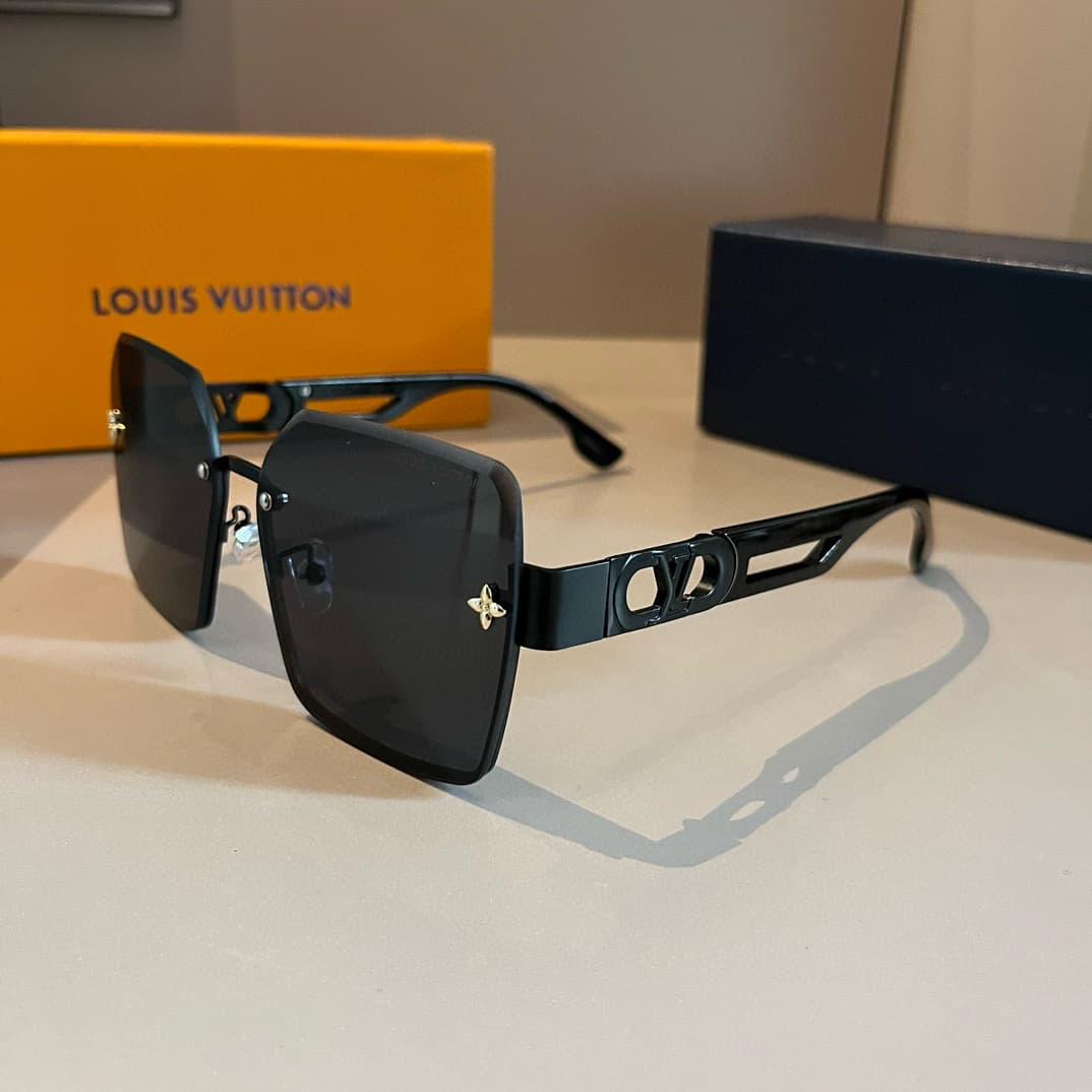 Louis Vuitton Glasses 2