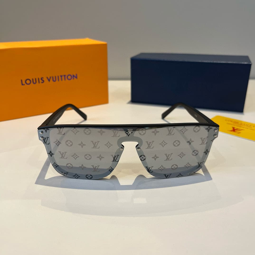 Louis Vuitton Glasses 3