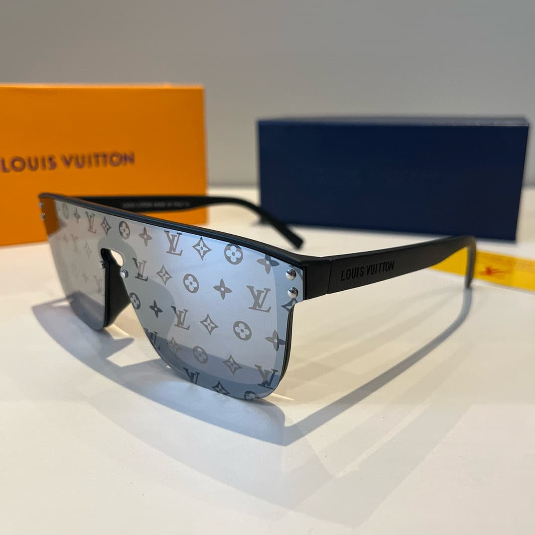 Louis Vuitton Glasses 2