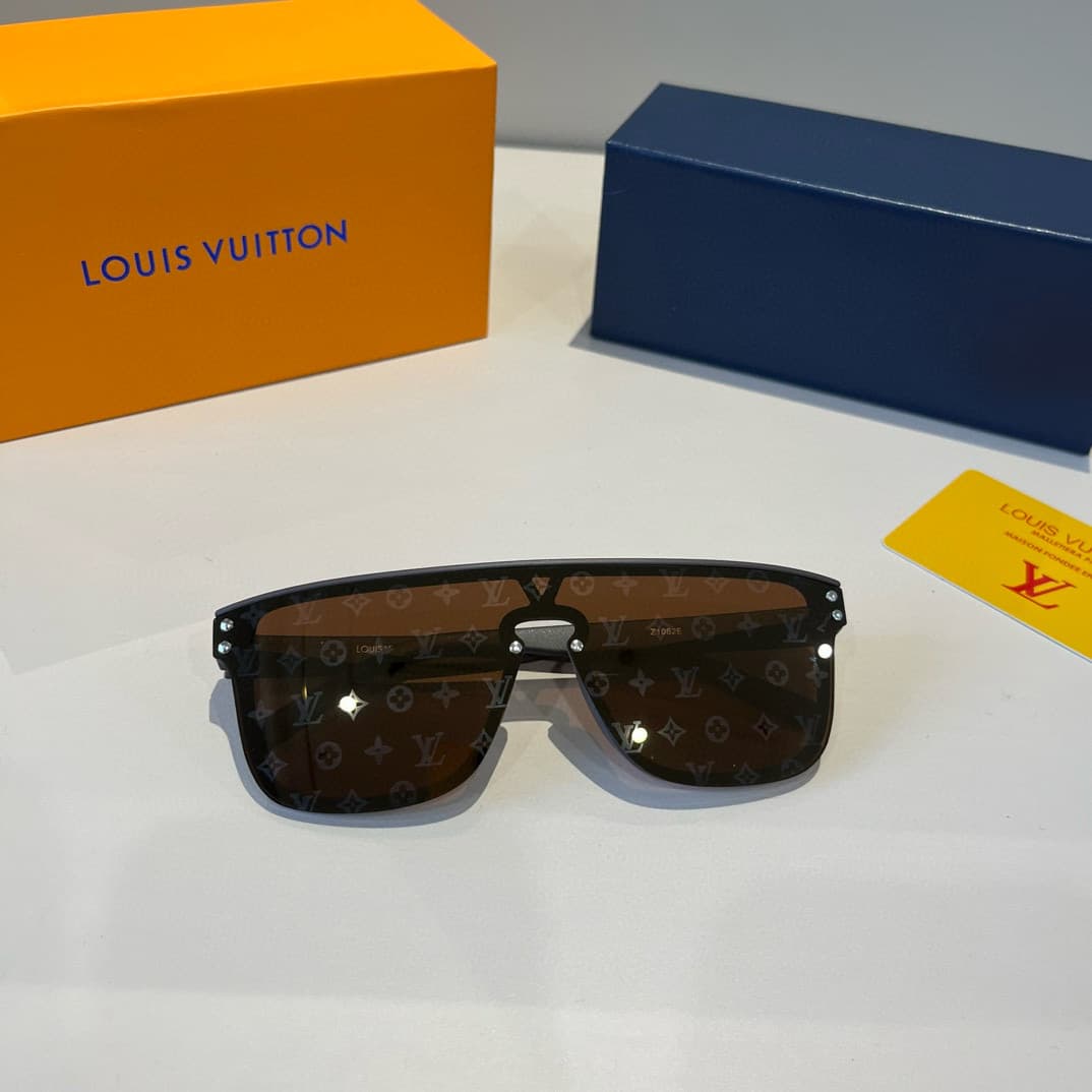 Louis Vuitton Glasses 6