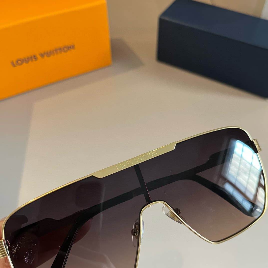Louis Vuitton Glasses 6