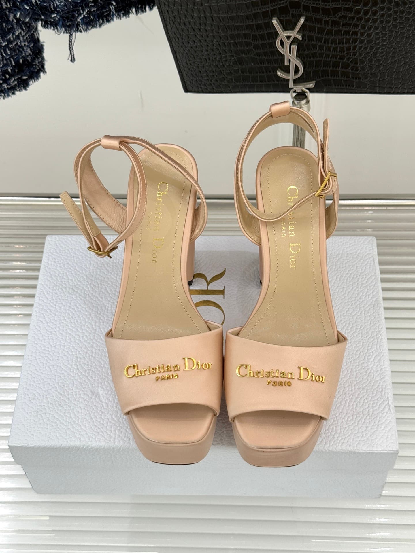 Dior Shoes (New) 4
