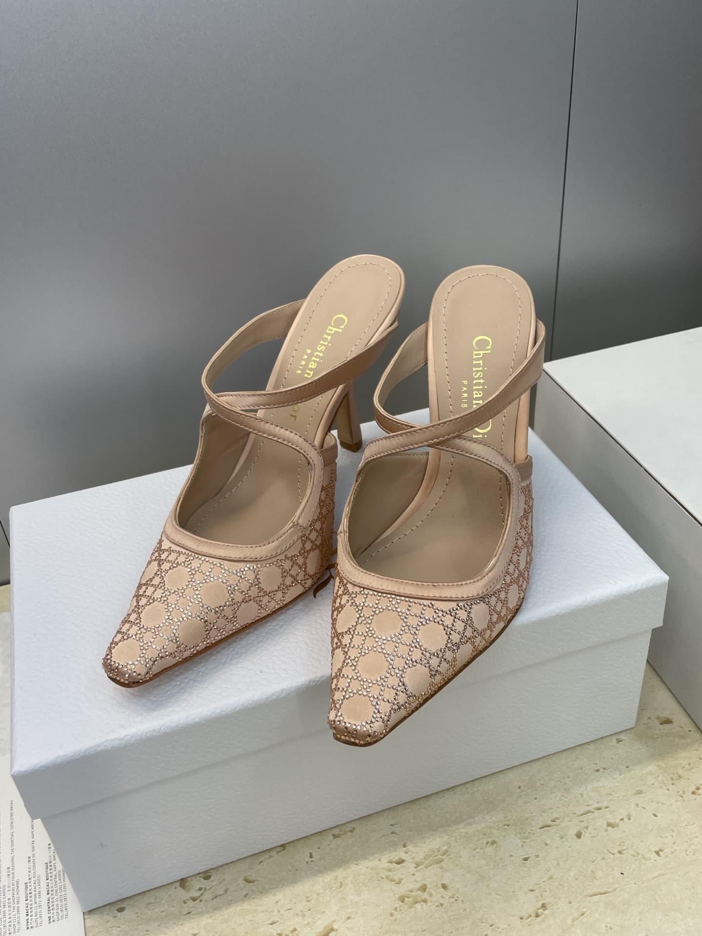 Dior Shoes (New) 2
