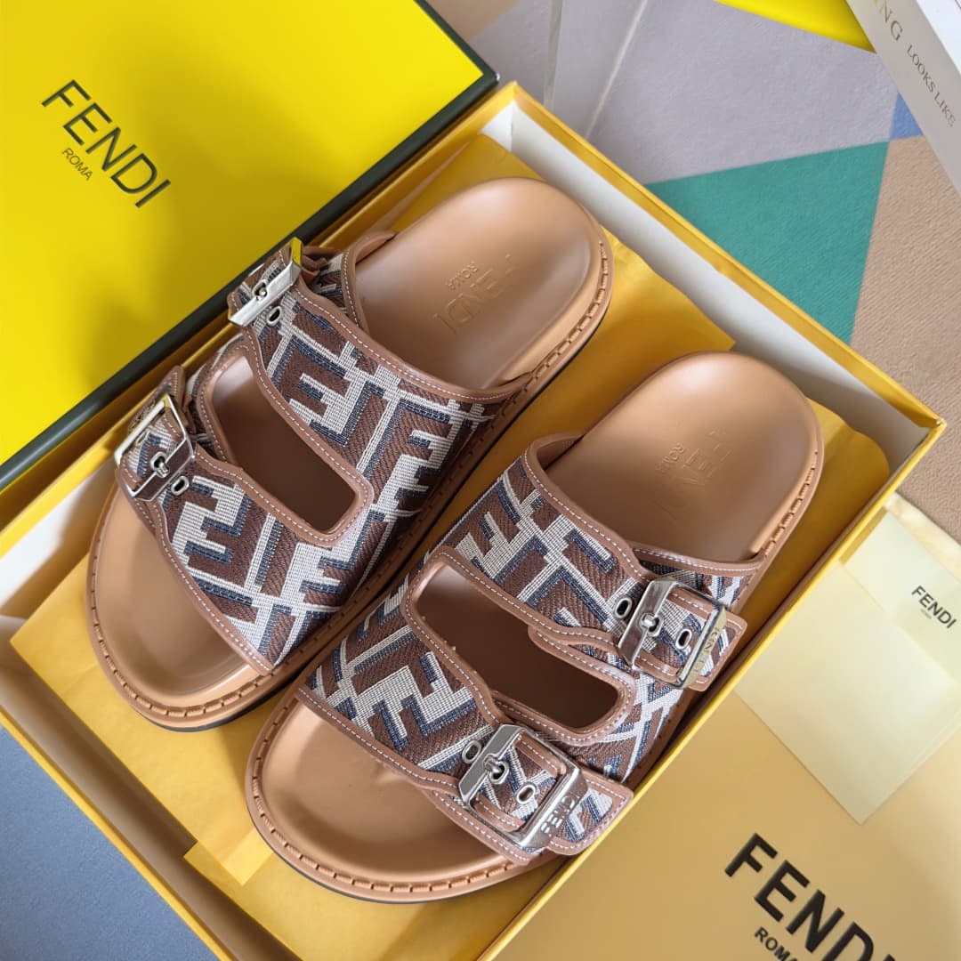 Fendi Shoes 5