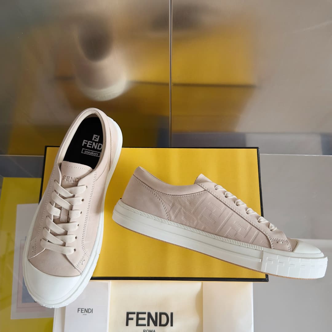 Fendi Shoes 3